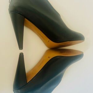 Vince Camuto Black Cone Heel Ankle Pumps Size 9